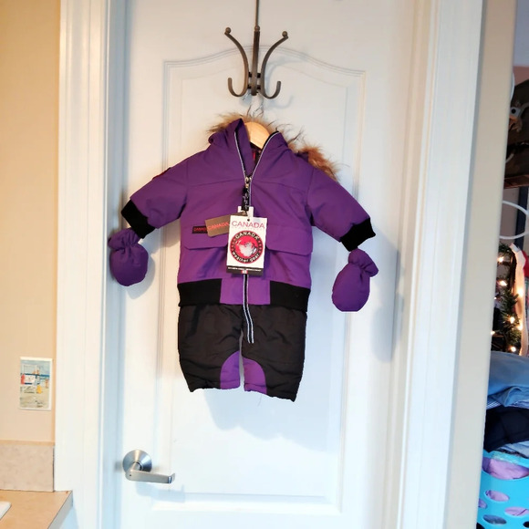 NWT INFANT 3/6 MONTHS PURPLE WITH FUR REMOVABLE HOOD SNOWSUIT CANADA WEATHERGEAR - Picture 2 of 7